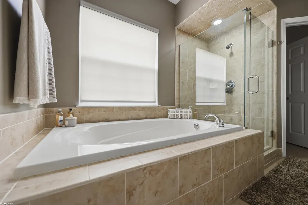 2747 Castlemartin Court Oakland Charter Township MI 48306