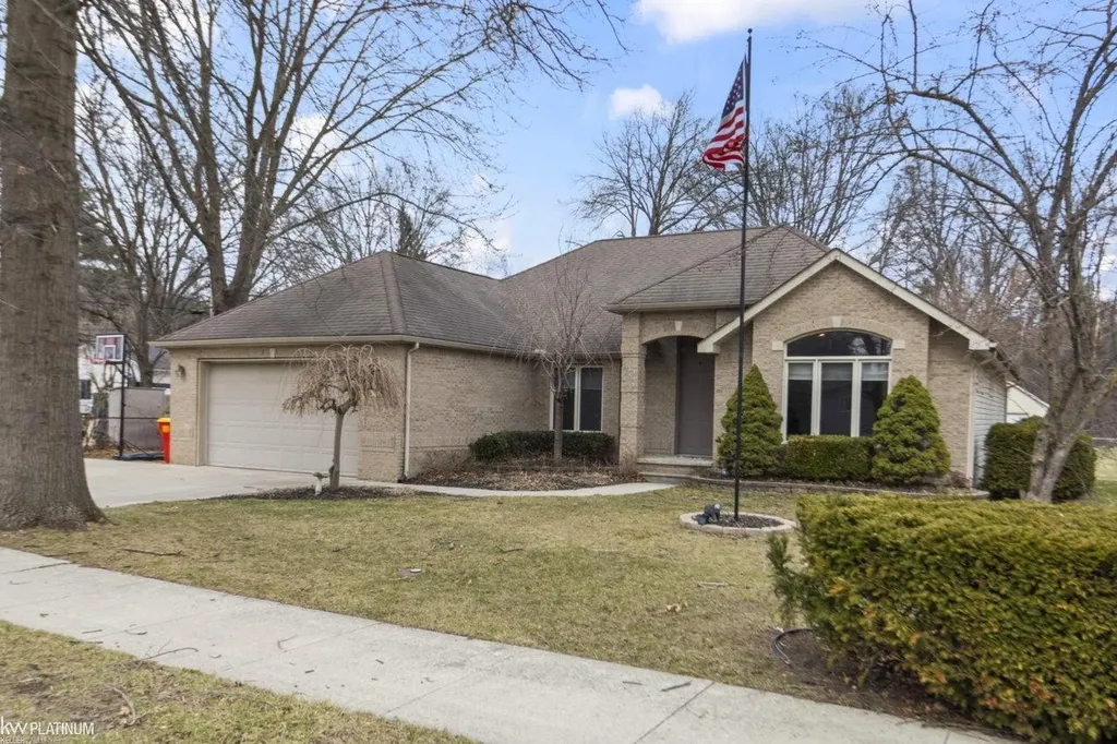 600 Cherry Street Algonac City MI 48001
