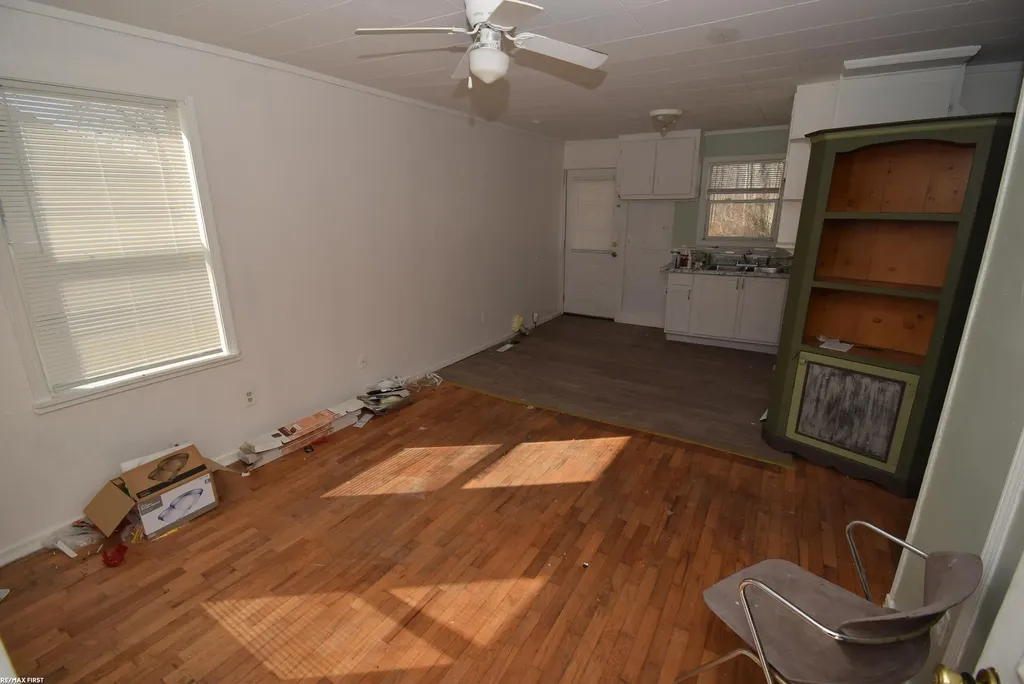 20150 Sherwood Road Sumpter Township MI 48111