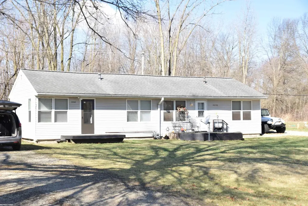 20150 Sherwood Road Sumpter Township MI 48111