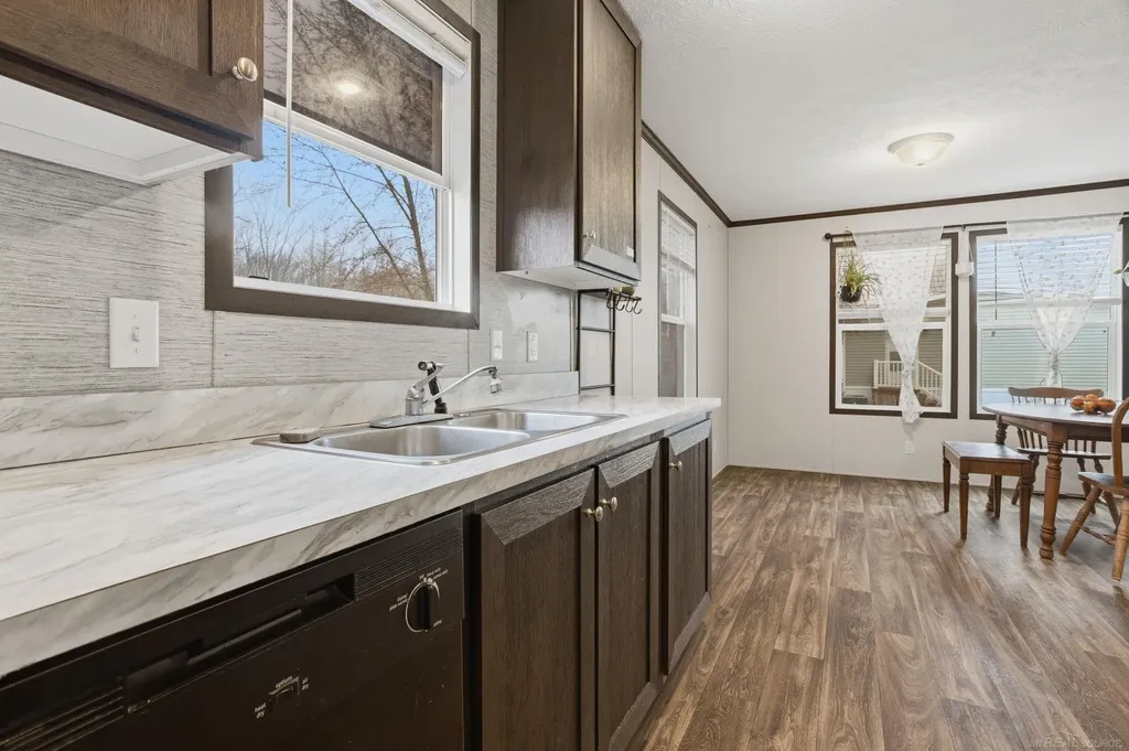 1829 Ponderosa Avenue Columbus Township MI 48063