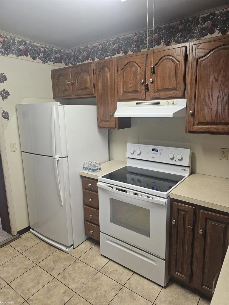 5882 King Road China Township MI 48054