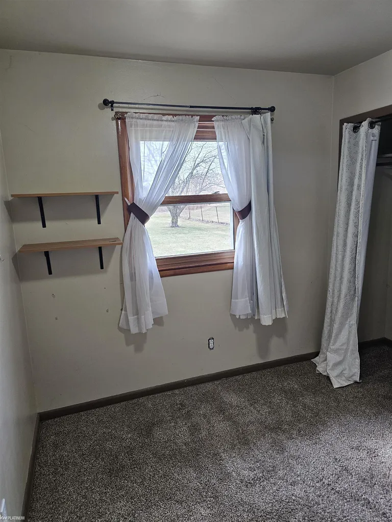 5882 King Road China Township MI 48054
