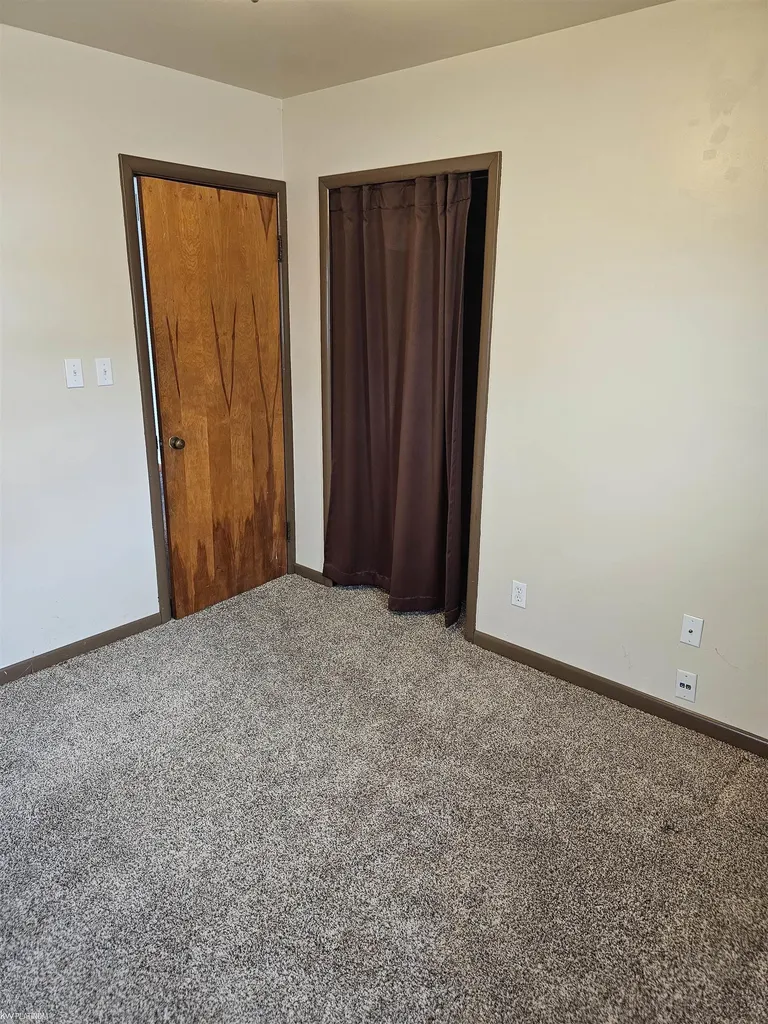 5882 King Road China Township MI 48054
