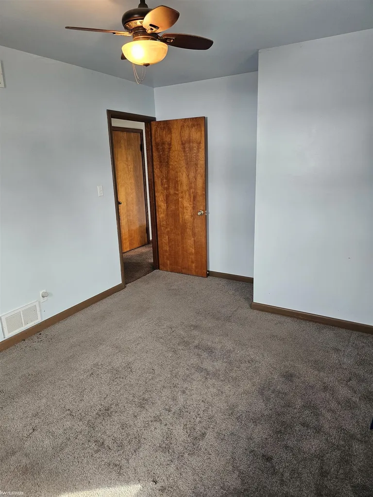 5882 King Road China Township MI 48054