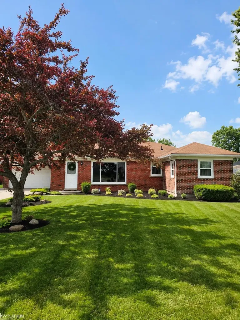 5882 King Road China Township MI 48054