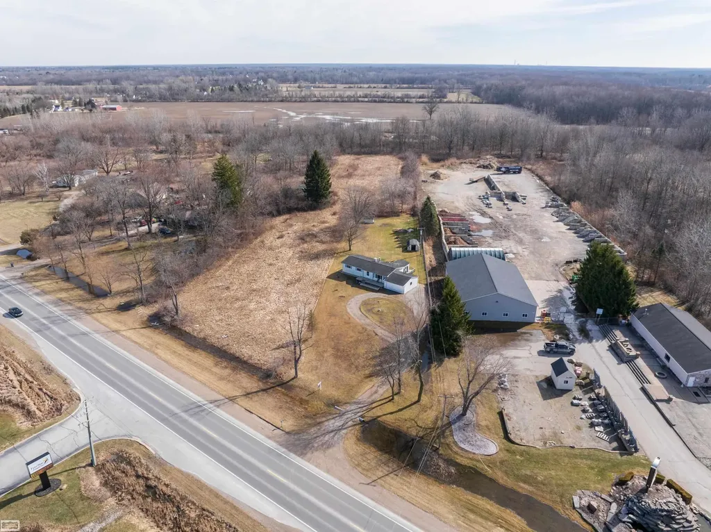 10635 Gratiot Avenue Casco Township MI 48064