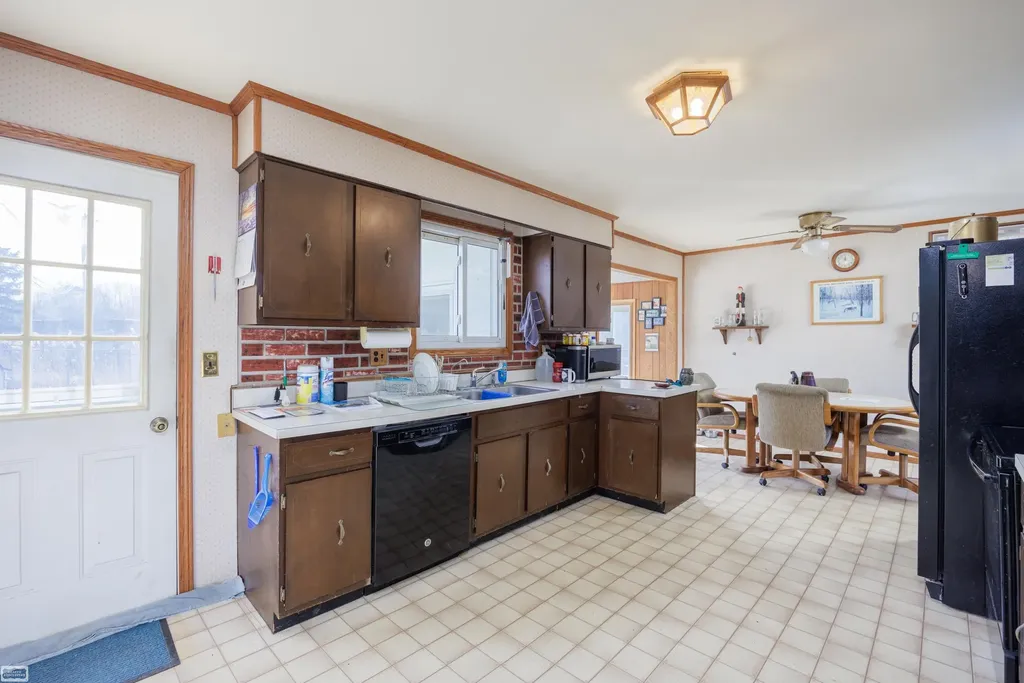 10635 Gratiot Avenue Casco Township MI 48064