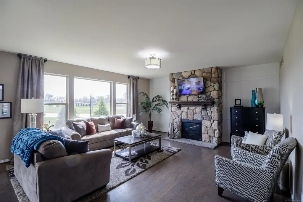 27600 Hagen Road Chesterfield Township MI 48051