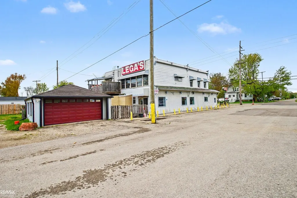 9724 Pearl Beach Boulevard Clay Township MI 48001