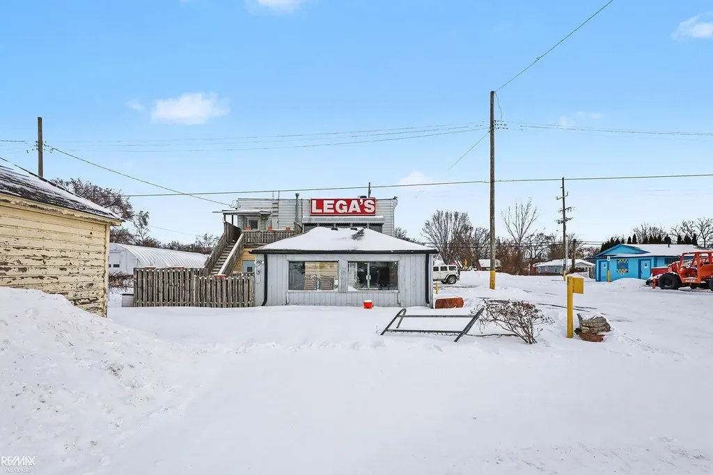 9724 Pearl Beach Boulevard Clay Township MI 48001