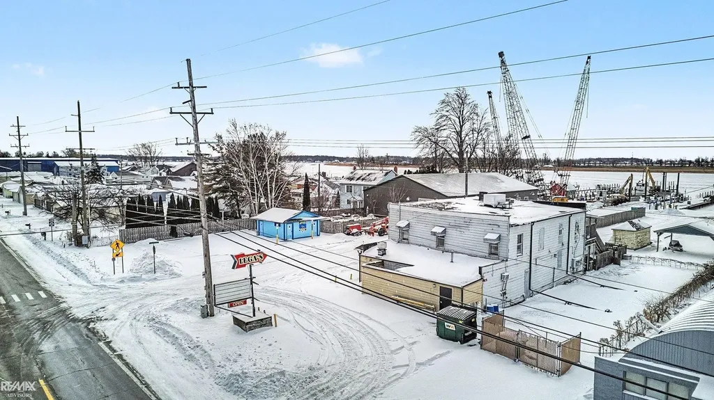 9724 Pearl Beach Boulevard Clay Township MI 48001
