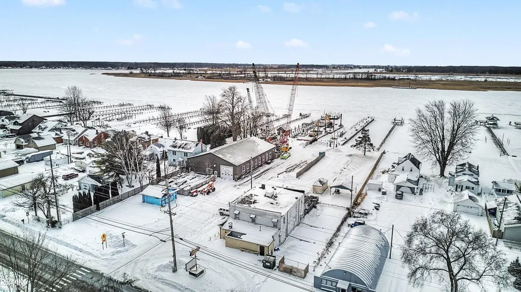 9724 Pearl Beach Boulevard Clay Township MI 48001