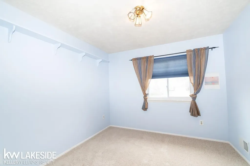 45297 Universal Court Shelby Charter Township MI 48317