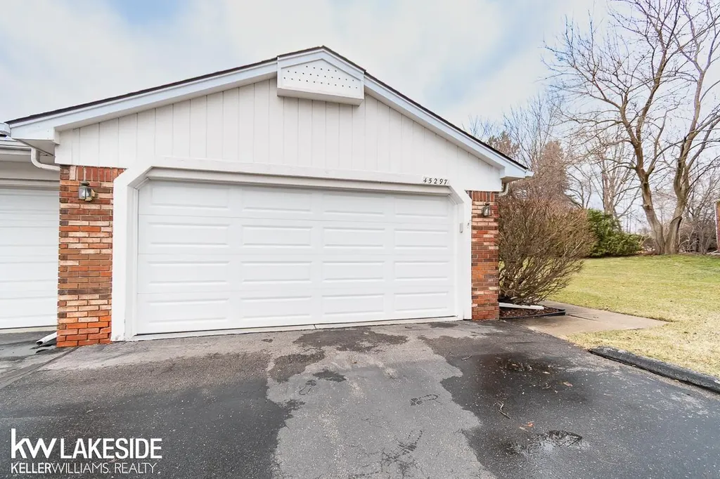45297 Universal Court Shelby Charter Township MI 48317