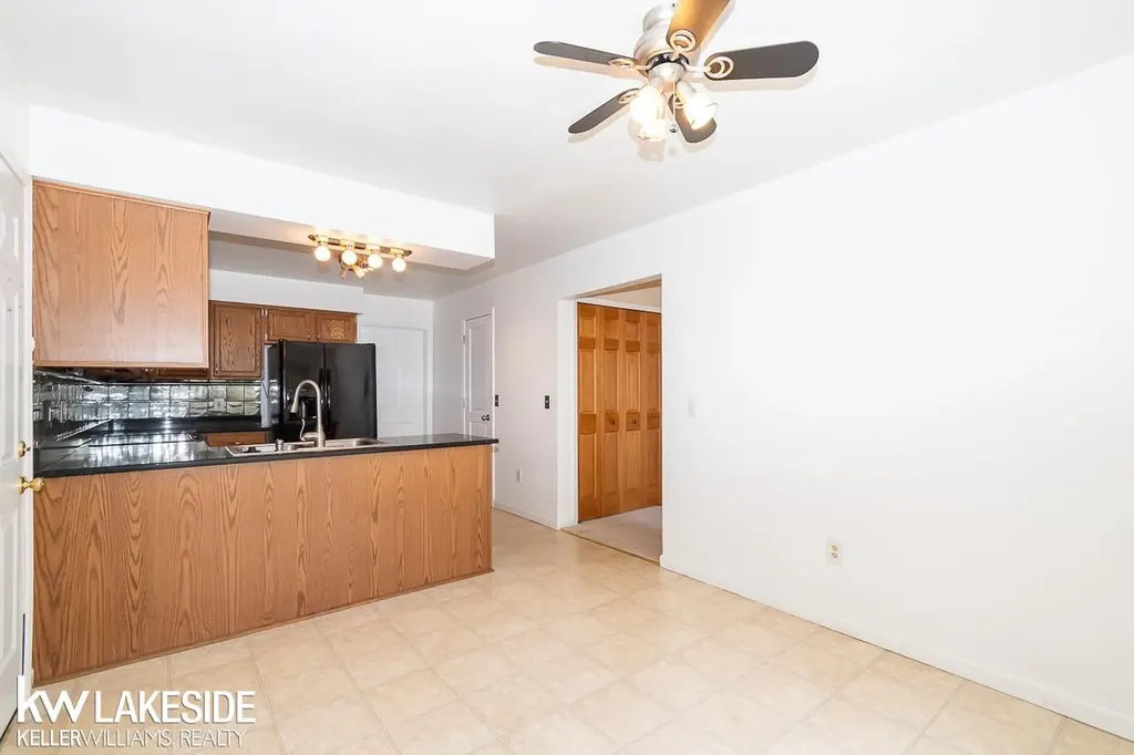 45297 Universal Court Shelby Charter Township MI 48317
