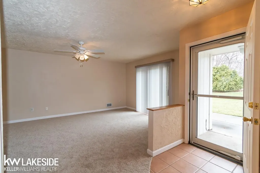 45297 Universal Court Shelby Charter Township MI 48317