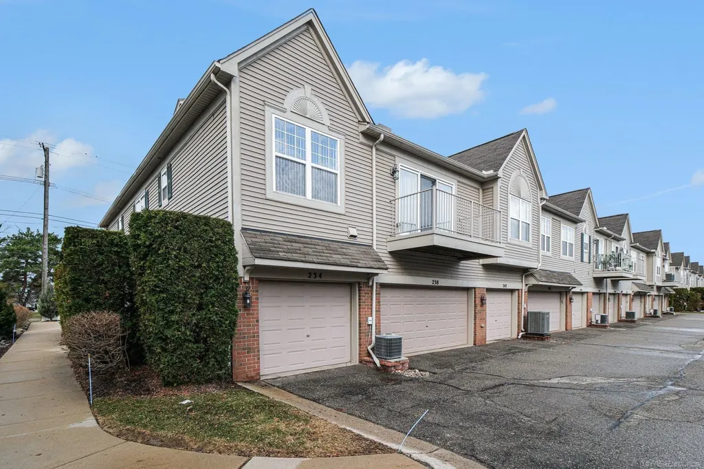234 N Wixom Road Wixom City MI 48393