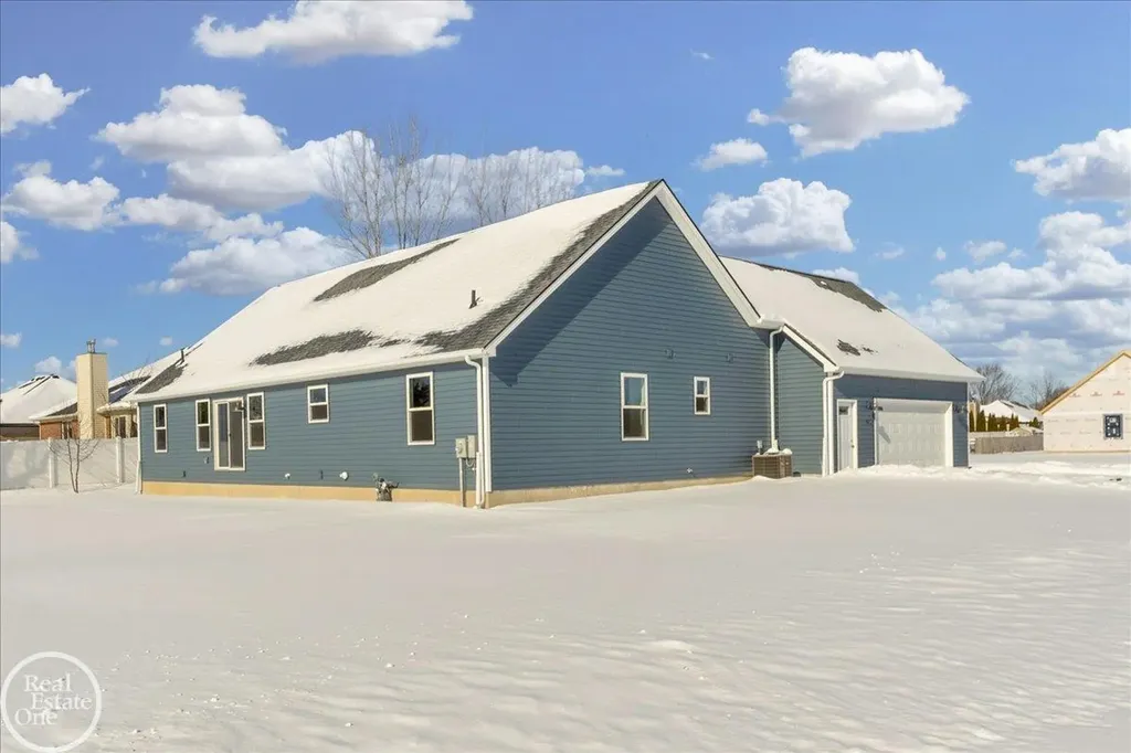 249 Shelldrake Lane St. Clair City MI 48079