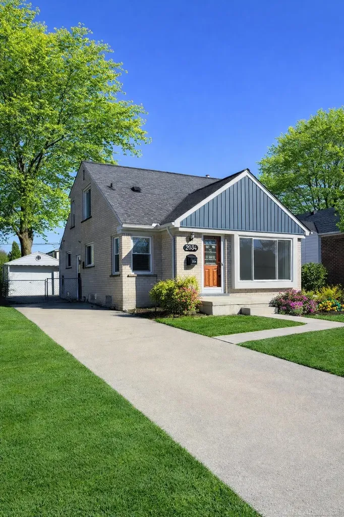 2034 Mortenson Boulevard Berkley City MI 48072