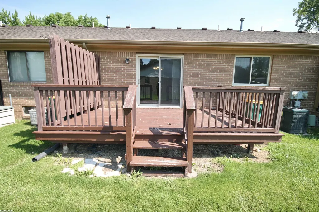 342 Fairgrove Street Romeo Village MI 48065