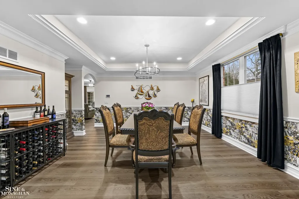 680 Pear Tree Lane Grosse Pointe Woods City MI 48236