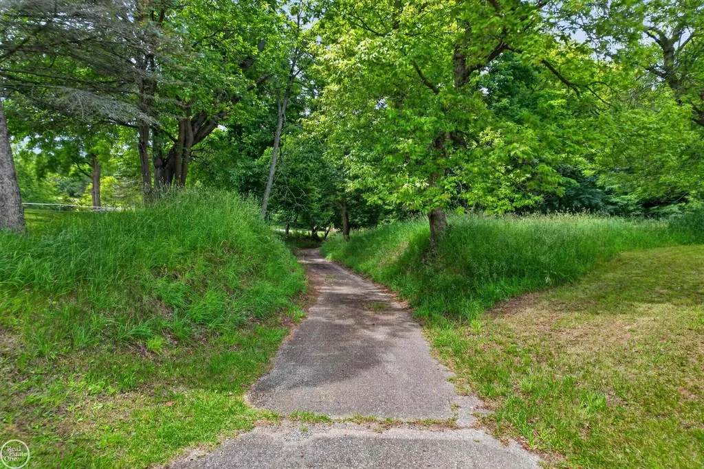 2601 Sharon Hollow Parcel A & B Road Sharon Township MI 49240
