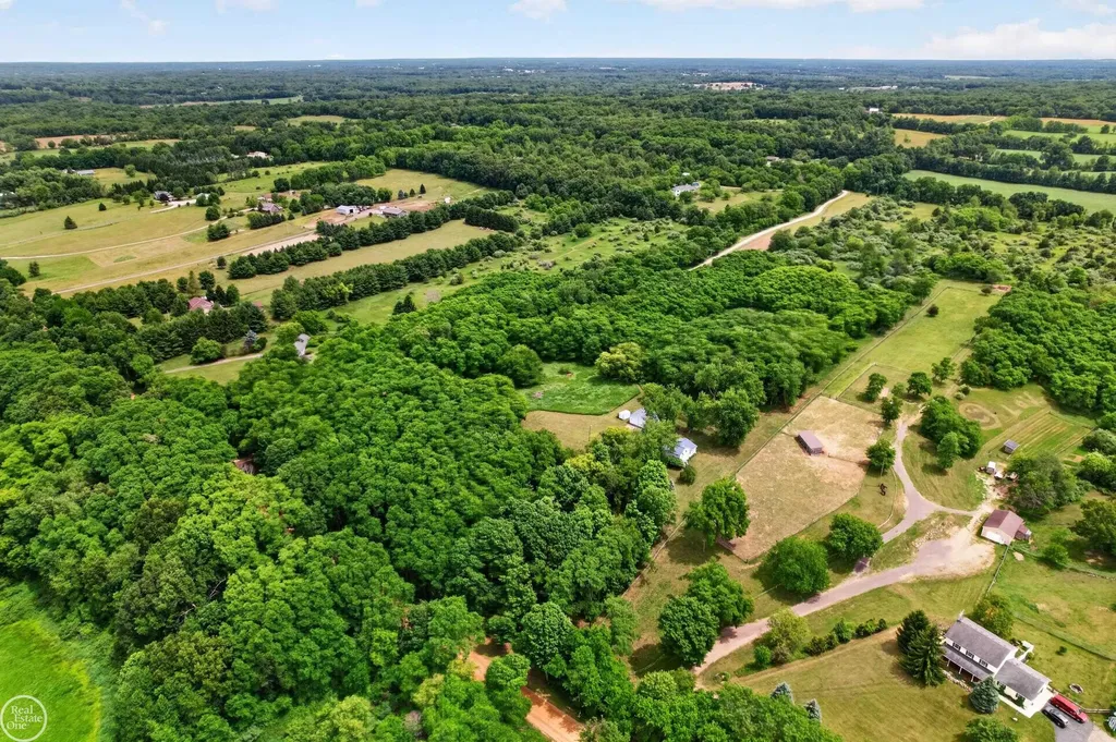 2601 Sharon Hollow Parcel A & B Road Sharon Township MI 49240