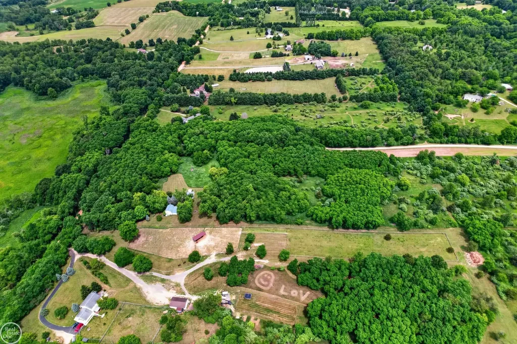 2601 Sharon Hollow Parcel A & B Road Sharon Township MI 49240