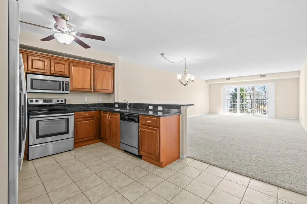 2116 Country Club Drive St. Clair Shores City MI 48082