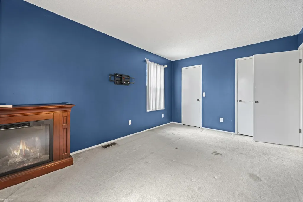 24704 Meadow Lane Harrison Charter Township MI 48045