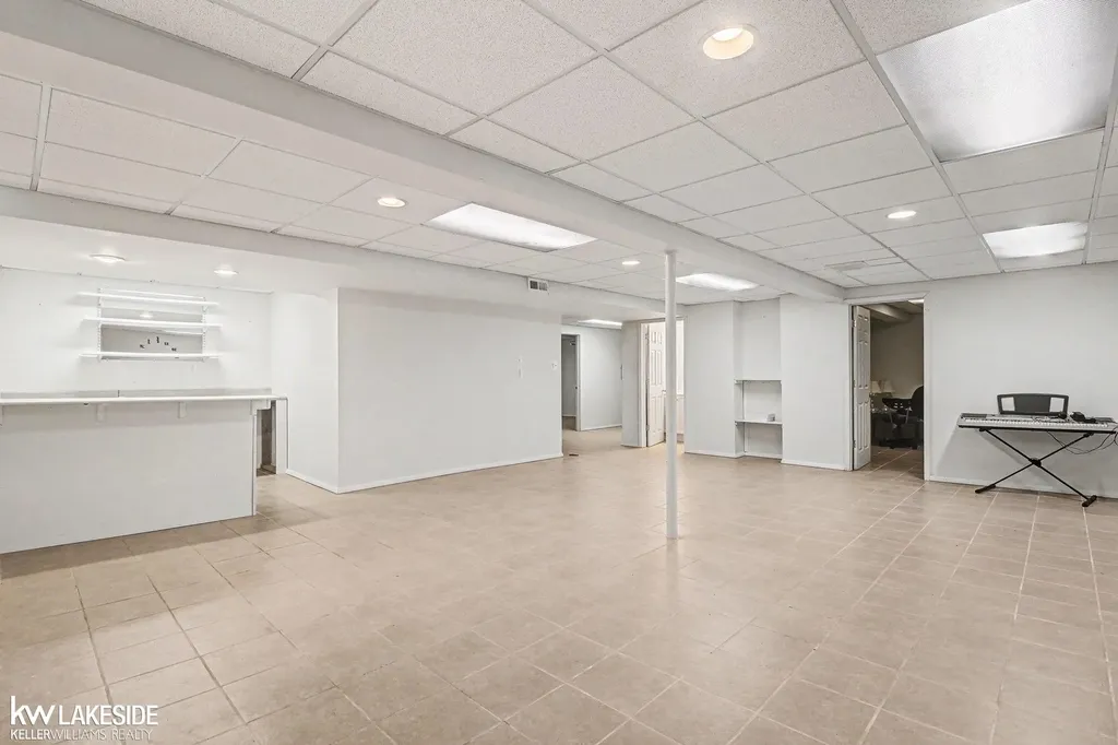 5823 Ortman Drive Sterling Heights City MI 48314