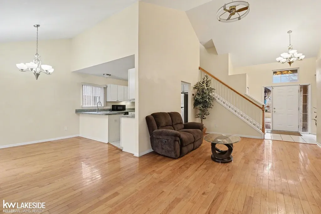 5823 Ortman Drive Sterling Heights City MI 48314