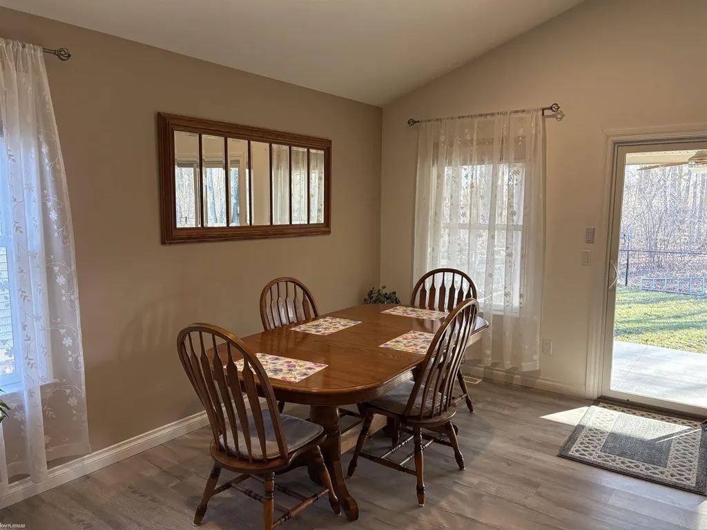 9309 Oakdale Street Clay Township MI 48001