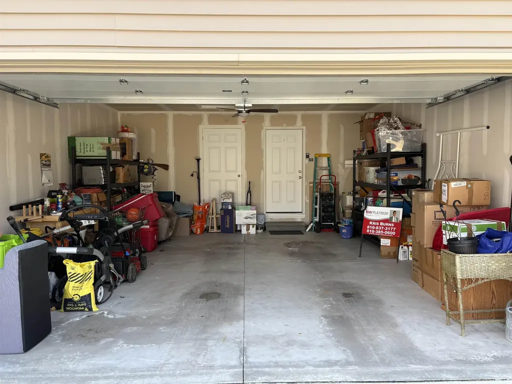 9309 Oakdale Street Clay Township MI 48001