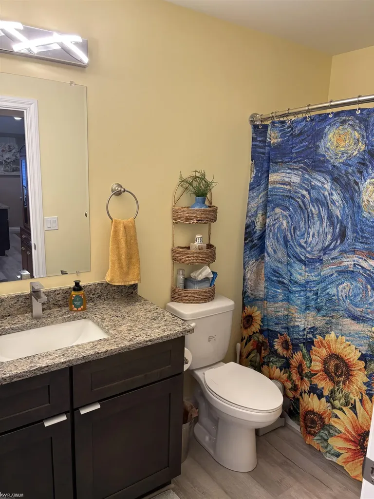 9309 Oakdale Street Clay Township MI 48001