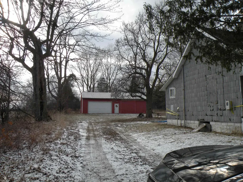 7627 Emmett Road Brockway Township MI 48097