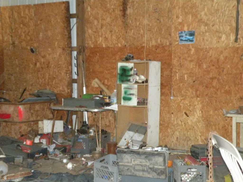 7627 Emmett Road Brockway Township MI 48097