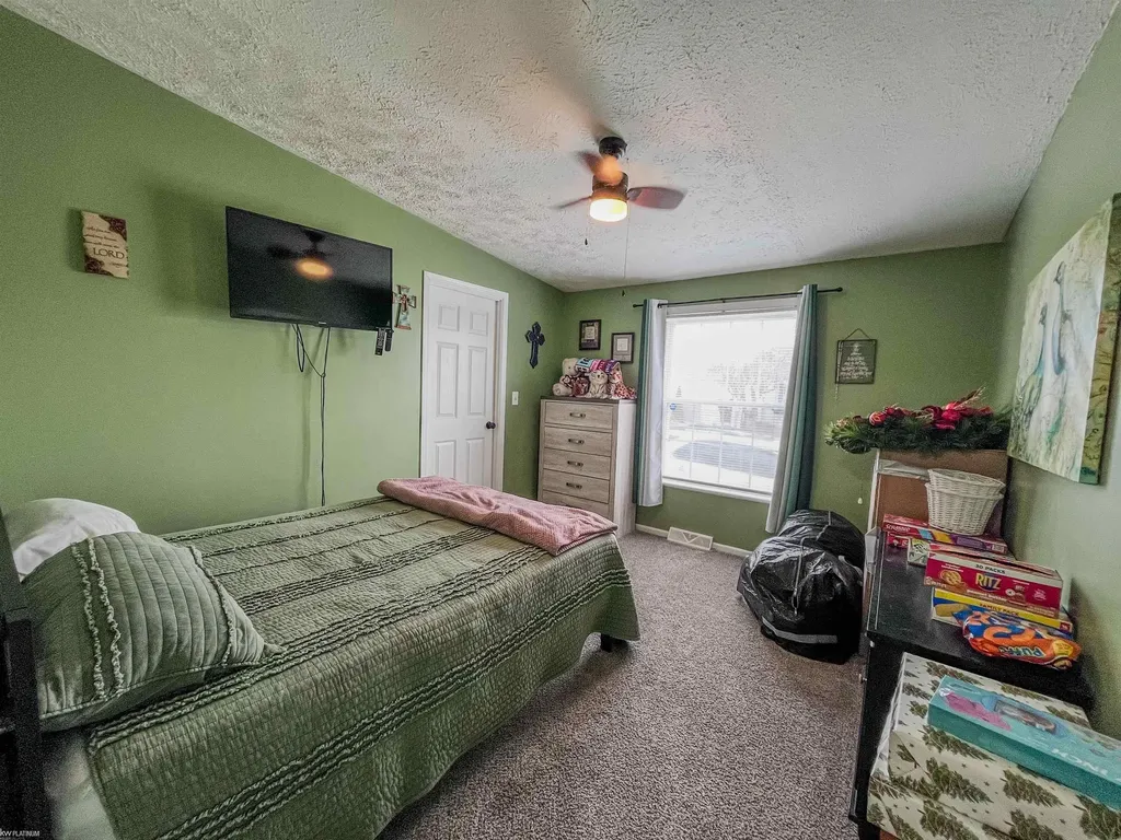 37130 Stone Way Lenox Township MI 48048