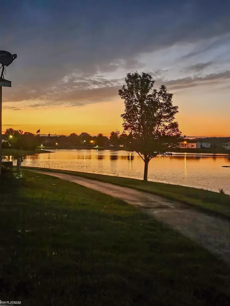 37130 Stone Way Lenox Township MI 48048