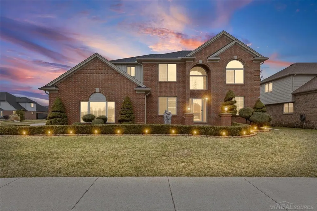 51381 Mauro Lane Macomb Township MI 48042