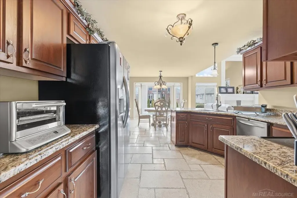 51381 Mauro Lane Macomb Township MI 48042