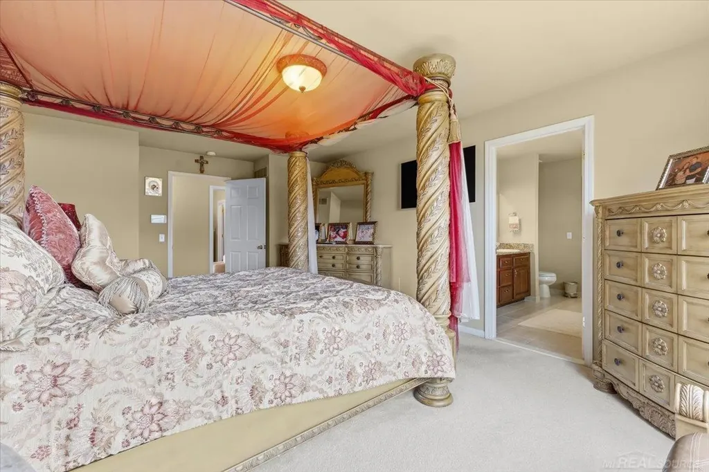 51381 Mauro Lane Macomb Township MI 48042