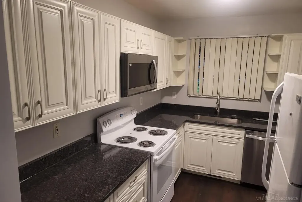 46101 Allenton Street Macomb Township MI 48044