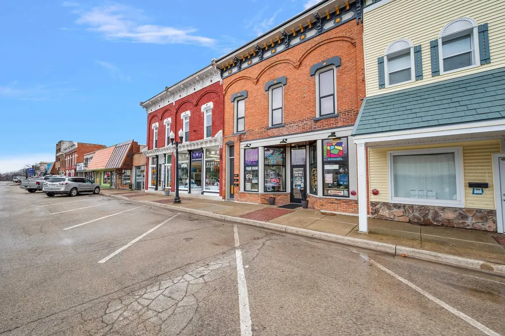 112 E Third Street Imlay City City MI 48444
