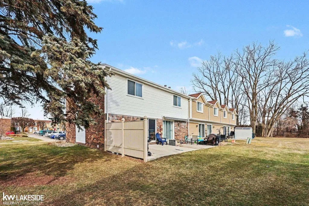 11518 Messmore Road Utica City MI 48317