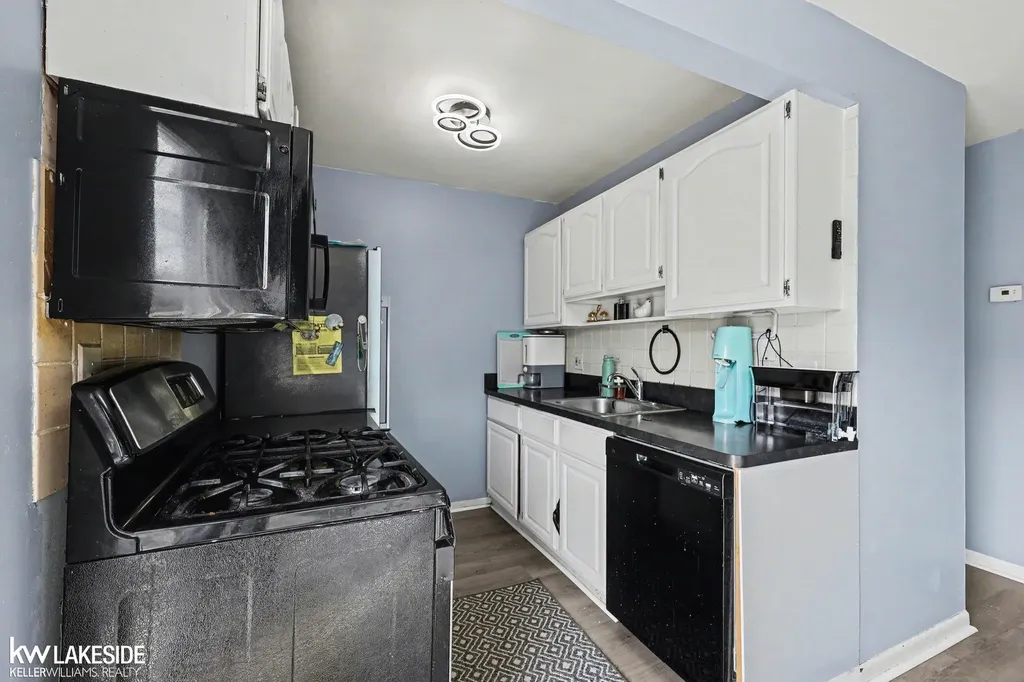 11518 Messmore Road Utica City MI 48317