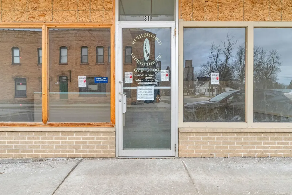 33 N Howard Street Croswell City MI 48422