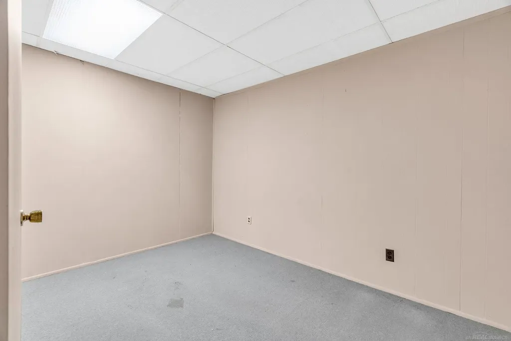 33 N Howard Street Croswell City MI 48422