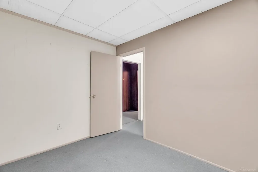 33 N Howard Street Croswell City MI 48422